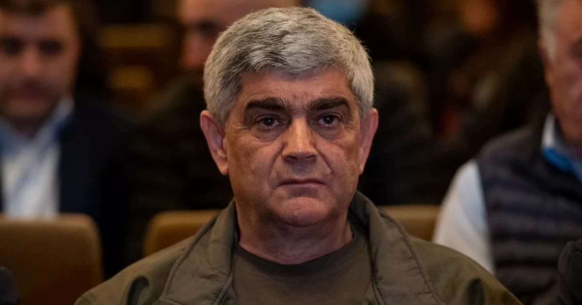Vitali Balasanyan DİNDİRİLİB Vitali Balasanyan DİNDİRİLİB