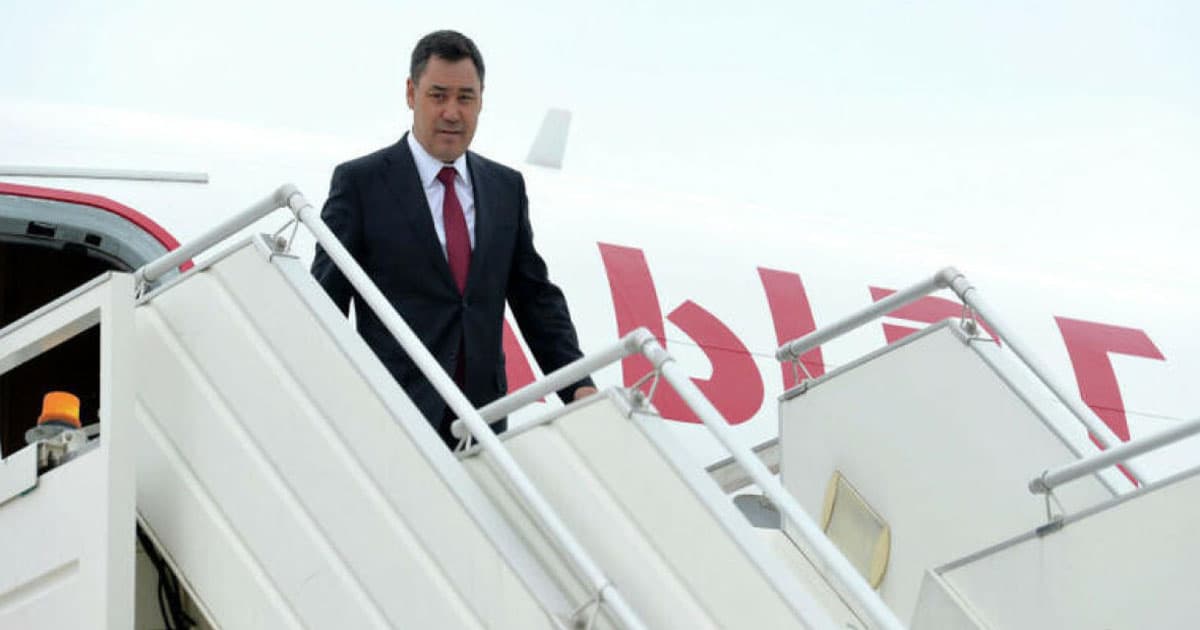 Qırğızıstan Prezidenti Sadır Japarov Azərbaycana işgüzar səfərə gəlib Qırğızıstan Prezidenti Sadır Japarov Azərbaycana işgüzar səfərə gəlib