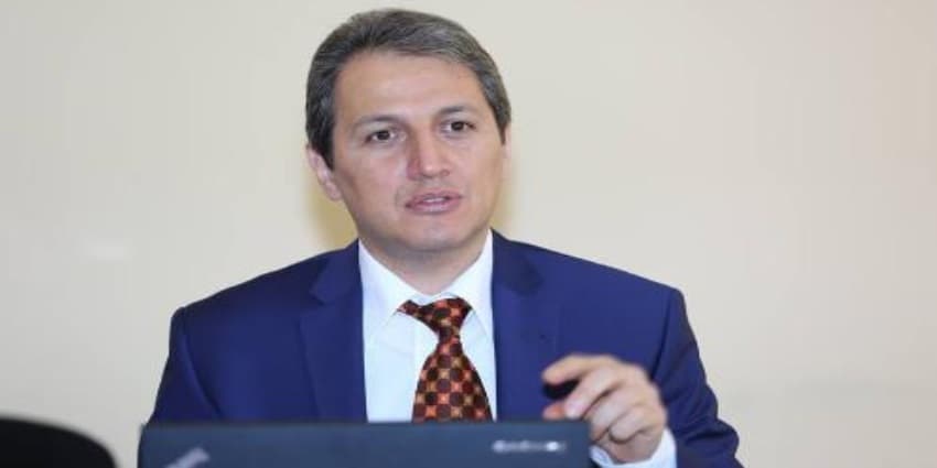Seçki virusun yayılmasına risk yaratmır, sərhədlərdən bir-bir keçmək yaradır? Seçki virusun yayılmasına risk yaratmır, sərhədlərdən bir-bir keçmək yaradır?