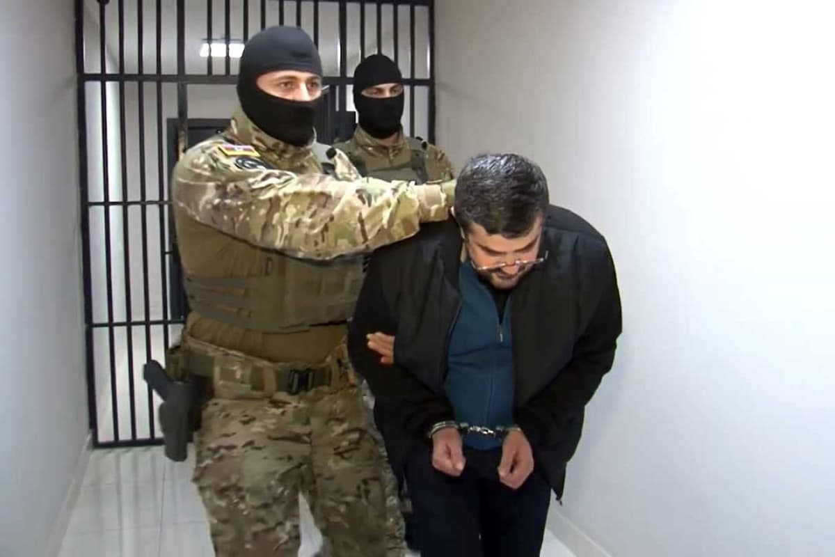Arayik özünü Azərbaycan vətəndaşı sayır Arayik özünü Azərbaycan vətəndaşı sayır