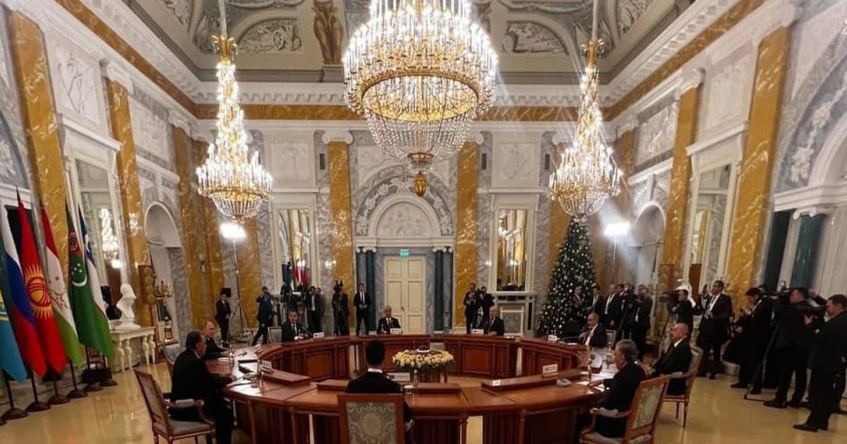 Sankt-Peterburqda MDB liderlərinin qeyri-formal sammiti başlayıb Sankt-Peterburqda MDB liderlərinin qeyri-formal sammiti başlayıb