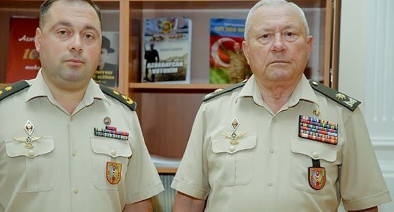 İşdən çıxarılan generalın yerinə oğlu təyin edildi İşdən çıxarılan generalın yerinə oğlu təyin edildi