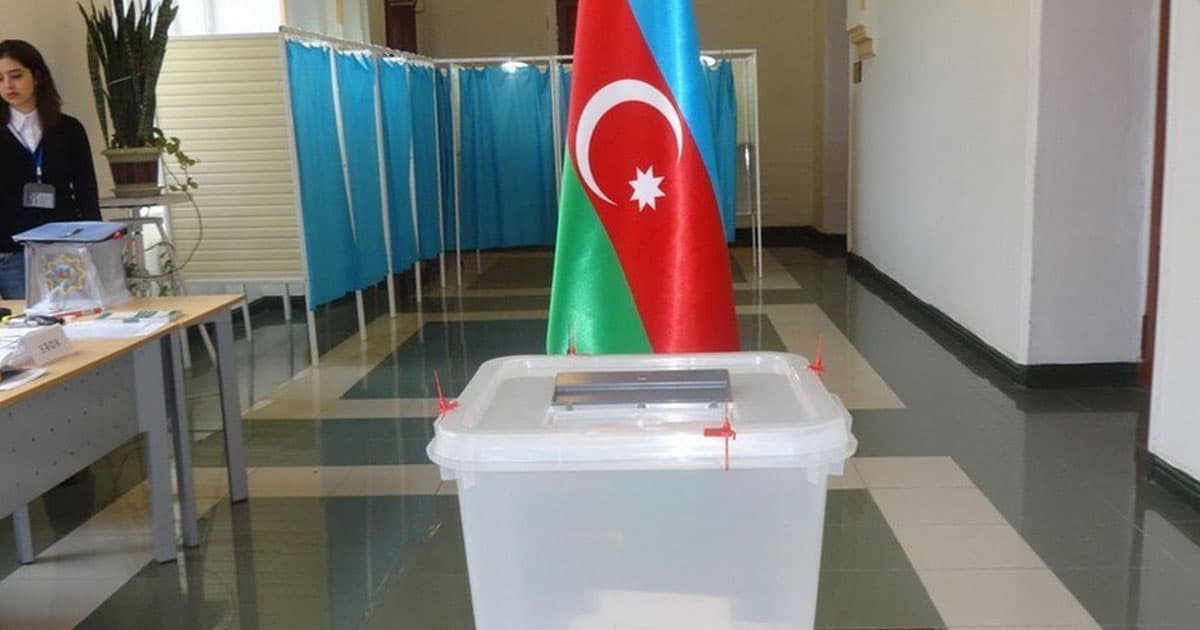 Seçicilərə qeydiyyatdan çıxma vəsiqəsinin verilməsi müddəti başa çatıb Seçicilərə qeydiyyatdan çıxma vəsiqəsinin verilməsi müddəti başa çatıb