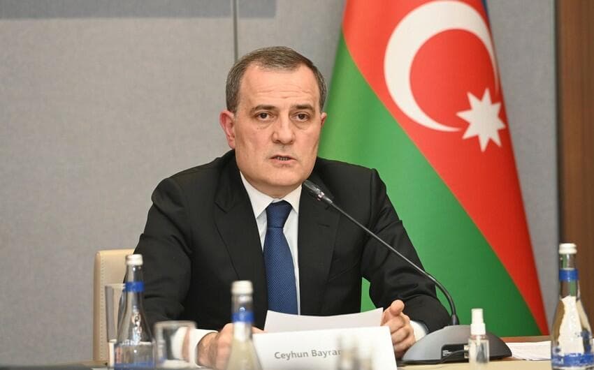 Ceyhun Bayramov səs verdi – FOTO Ceyhun Bayramov səs verdi – FOTO