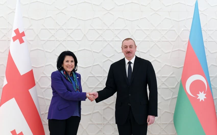 Gürcüstan prezidenti İlham Əliyevi təbrik edib Gürcüstan prezidenti İlham Əliyevi təbrik edib