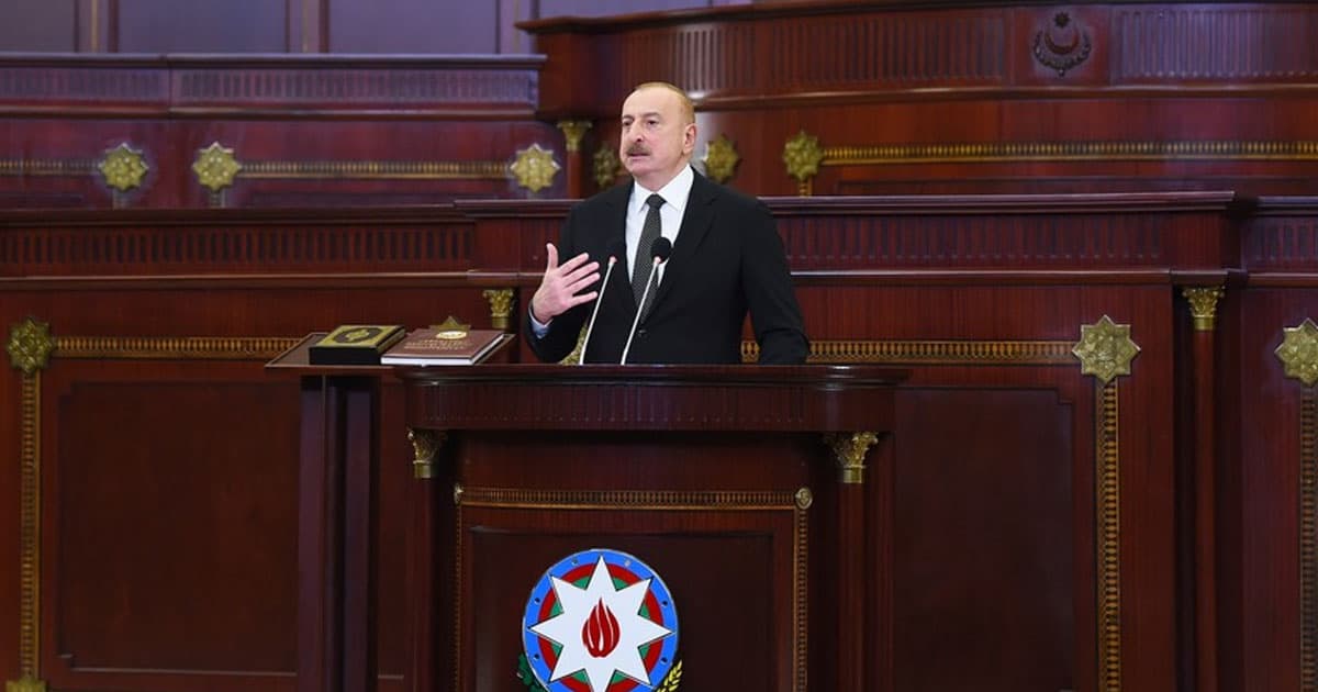 Prezident: 20-30 ölkə beynəlxalq ictimaiyyət adından danışa bilməz, o ki qaldı bir ölkə, ümumiyyətlə, danışa bilməz Prezident: 20-30 ölkə beynəlxalq ictimaiyyət adından danışa bilməz, o ki qaldı bir ölkə, ümumiyyətlə, danışa bilməz