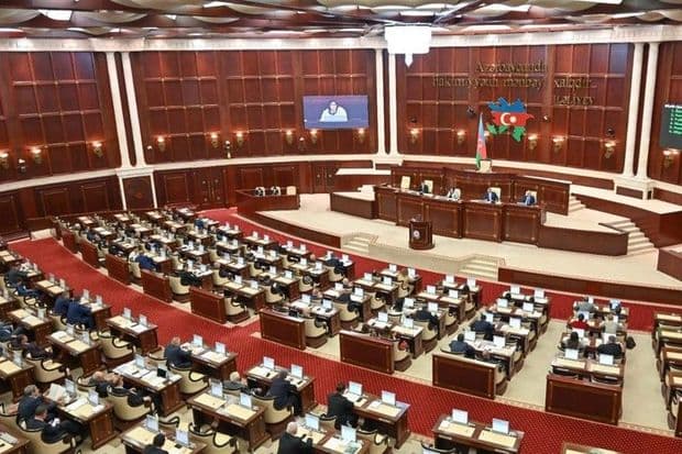 Milli Məclisin plenar iclası başlayıb: Müzakirə ediləcək məsələlər Milli Məclisin plenar iclası başlayıb: Müzakirə ediləcək məsələlər