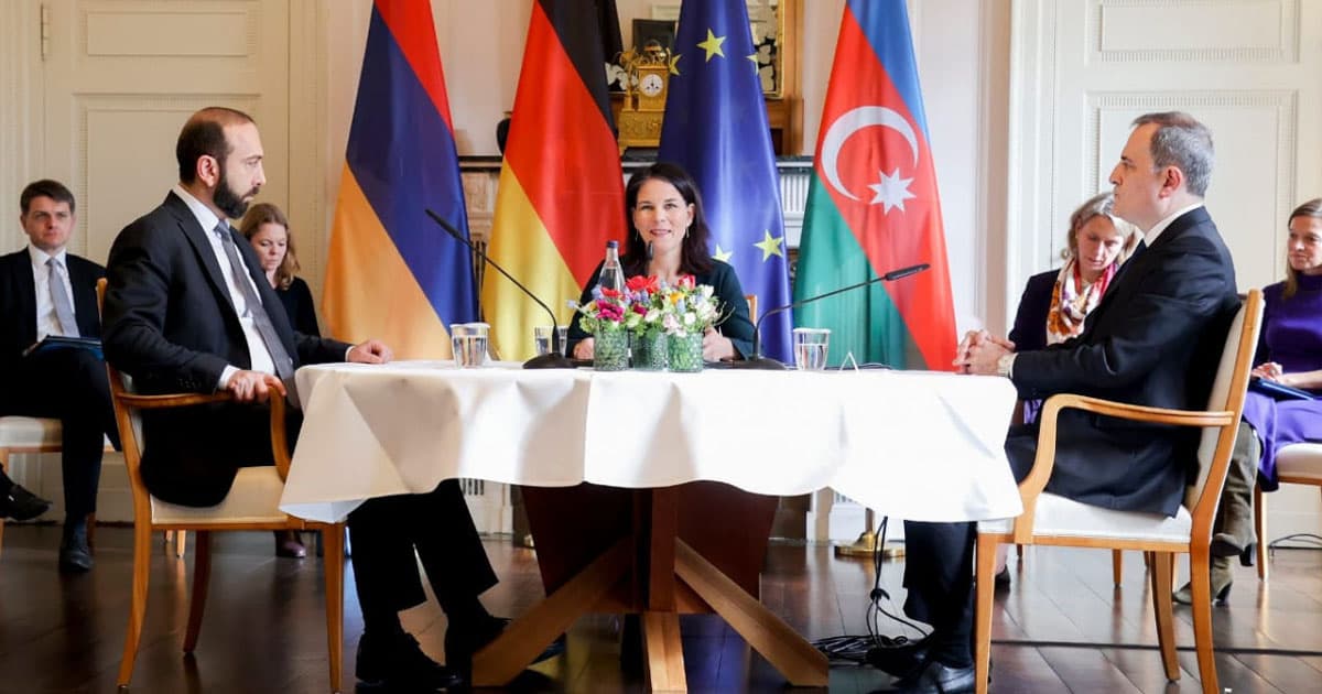 Berbok: Azərbaycan və Ermənistan keçmişi arxada qoymaq üçün cəsarətli addımlar atıb Berbok: Azərbaycan və Ermənistan keçmişi arxada qoymaq üçün cəsarətli addımlar atıb