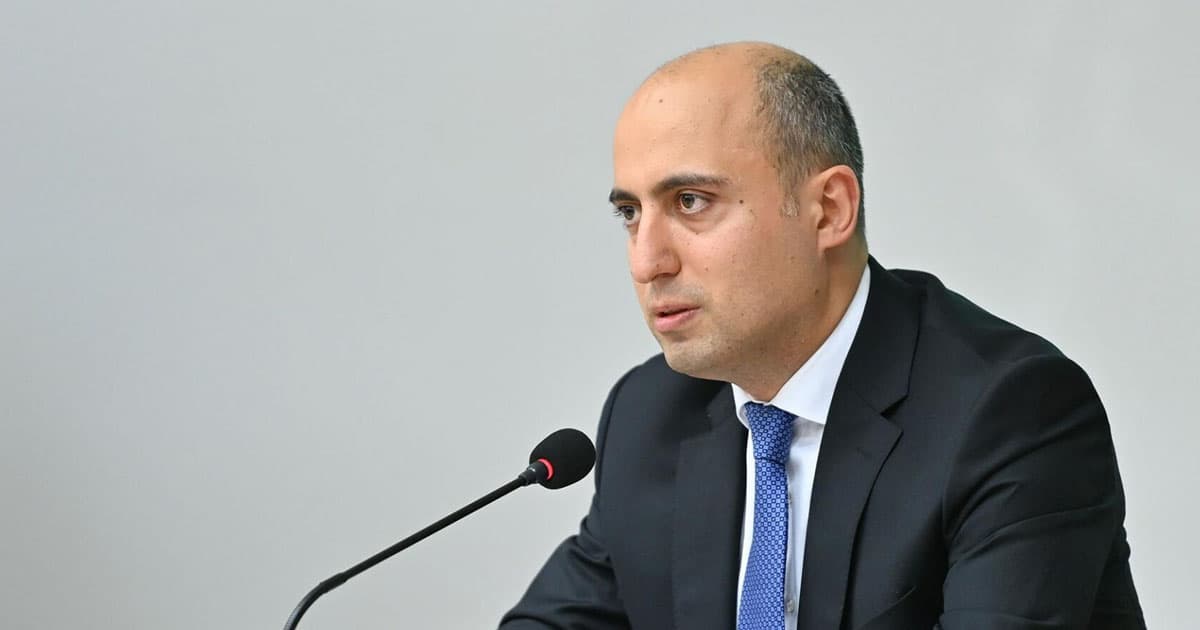 Emin Əmrullayev: Azərbaycan elminə ayrılan maliyyə azdır Emin Əmrullayev: Azərbaycan elminə ayrılan maliyyə azdır