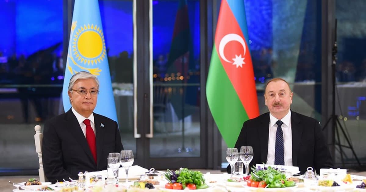Kasım-Jomart Tokayevin şərəfinə dövlət ziyafəti verilib – YENİLƏNİB – FOTO Kasım-Jomart Tokayevin şərəfinə dövlət ziyafəti verilib – YENİLƏNİB – FOTO