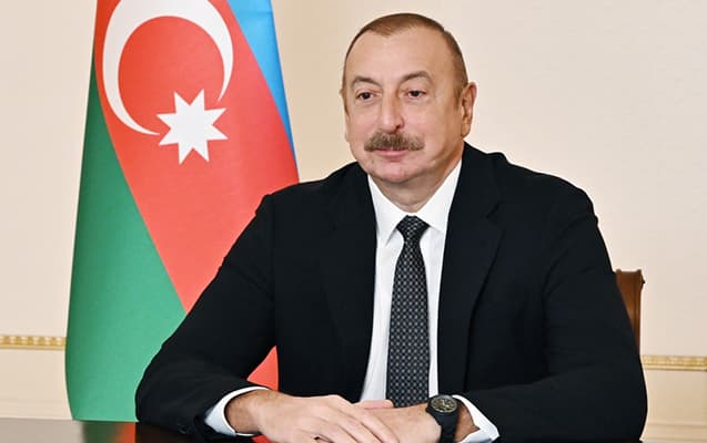 Prezident İlham Əliyev Gəncə şəhər stadionunun təməlini qoyub Prezident İlham Əliyev Gəncə şəhər stadionunun təməlini qoyub