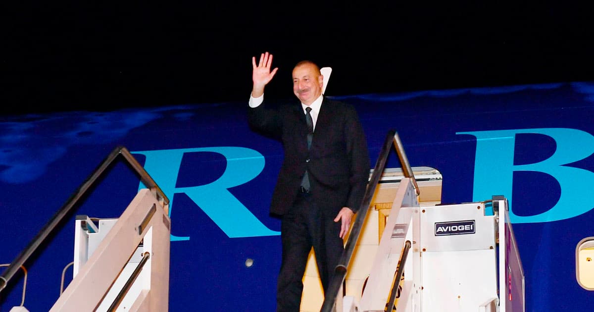 Prezident İlham Əliyevin Rusiyaya işgüzar səfəri başa çatıb Prezident İlham Əliyevin Rusiyaya işgüzar səfəri başa çatıb