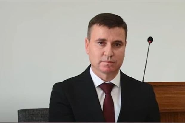 Prezidentin yüksək vəzifə verdiyi Ovni Muradov kimdir? Prezidentin yüksək vəzifə verdiyi Ovni Muradov kimdir?