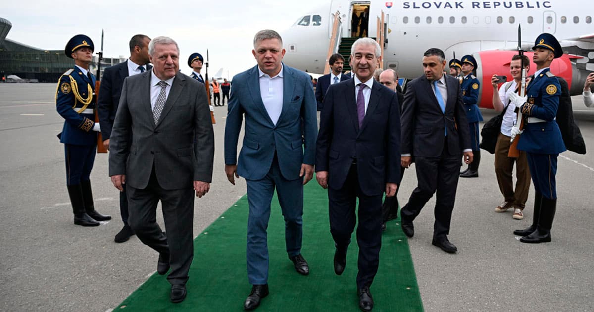 Slovakiyanın Baş naziri Azərbaycana rəsmi səfərə gəlib Slovakiyanın Baş naziri Azərbaycana rəsmi səfərə gəlib