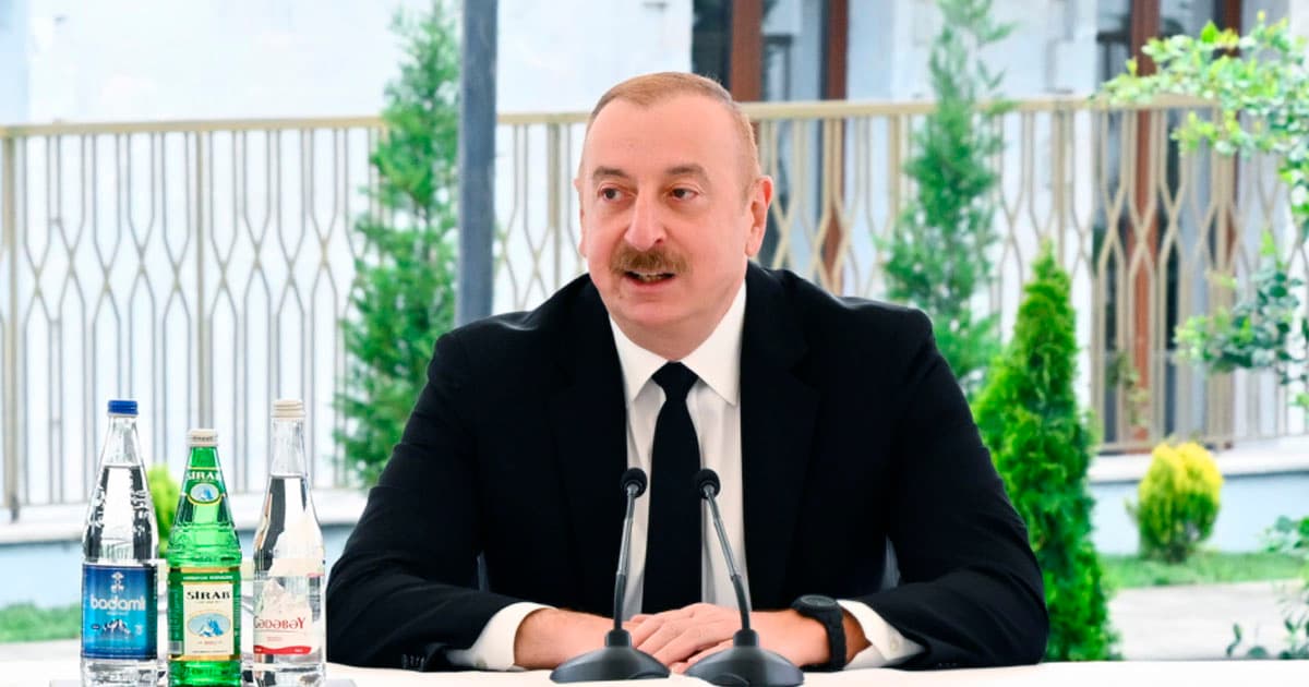 Prezident İlham Əliyev: Biz heç vaxt müharibə istəməmişik, bu gün də istəmirik Prezident İlham Əliyev: Biz heç vaxt müharibə istəməmişik, bu gün də istəmirik