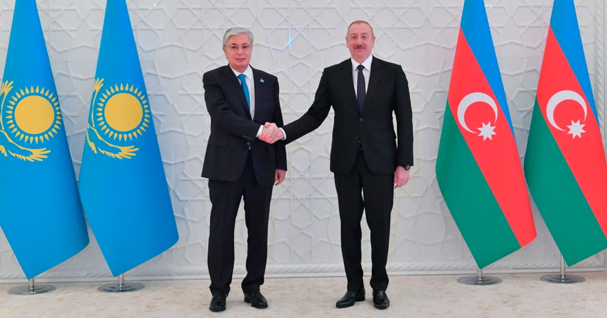 Prezident İlham Əliyev qazaxıstanlı həmkarına zəng edib Prezident İlham Əliyev qazaxıstanlı həmkarına zəng edib