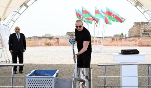 Prezident Ağdamda dörd kəndin təməlini qoydu – Foto Prezident Ağdamda dörd kəndin təməlini qoydu – Foto