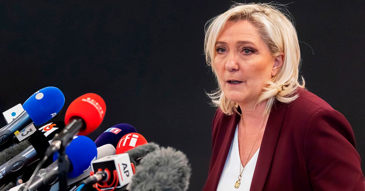 Marin Le Pen: “Makronun bu açıqlaması dünya müharibəsinə doğru addımdır” Marin Le Pen: “Makronun bu açıqlaması dünya müharibəsinə doğru addımdır”
