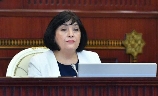 Spikerdən deputatlara irad: Onlar zaldan çıxdı… Spikerdən deputatlara irad: Onlar zaldan çıxdı…