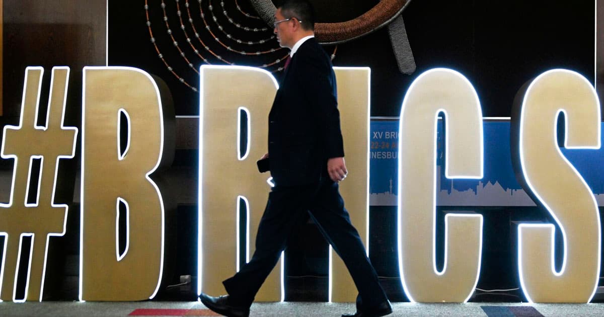 Politoloq: “Azərbaycan BRICS-ə qoşularsa…” Politoloq: “Azərbaycan BRICS-ə qoşularsa…”