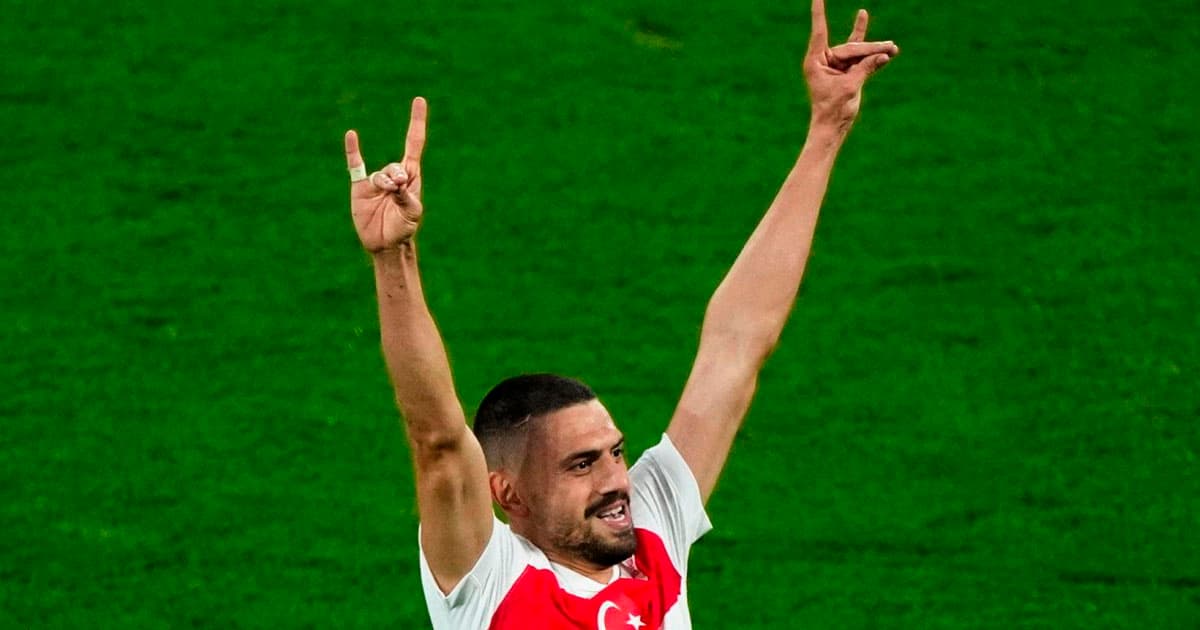 Ərdoğan Merih Demiraldan danışıb: Kimsə deyir ki, fransızların formasında niyə xoruz var? Ərdoğan Merih Demiraldan danışıb: Kimsə deyir ki, fransızların formasında niyə xoruz var?