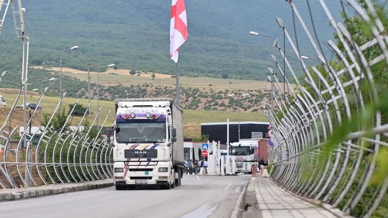 Ermənistanı Gürcüstanla birləşdirən körpü Azərbaycana təhvil veriləcək Ermənistanı Gürcüstanla birləşdirən körpü Azərbaycana təhvil veriləcək