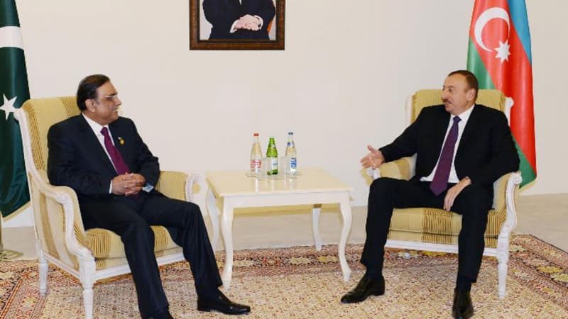 İlham Əliyev və Asif Əli Zərdari arasında geniş tərkibdə görüş keçirilib İlham Əliyev və Asif Əli Zərdari arasında geniş tərkibdə görüş keçirilib