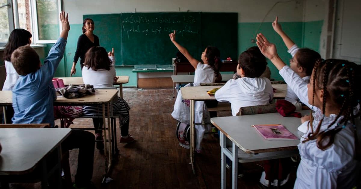 Ermənistanın təhsil sistemi: problemlər, korrupsiya, boş vədlər – ŞƏRH Ermənistanın təhsil sistemi: problemlər, korrupsiya, boş vədlər – ŞƏRH