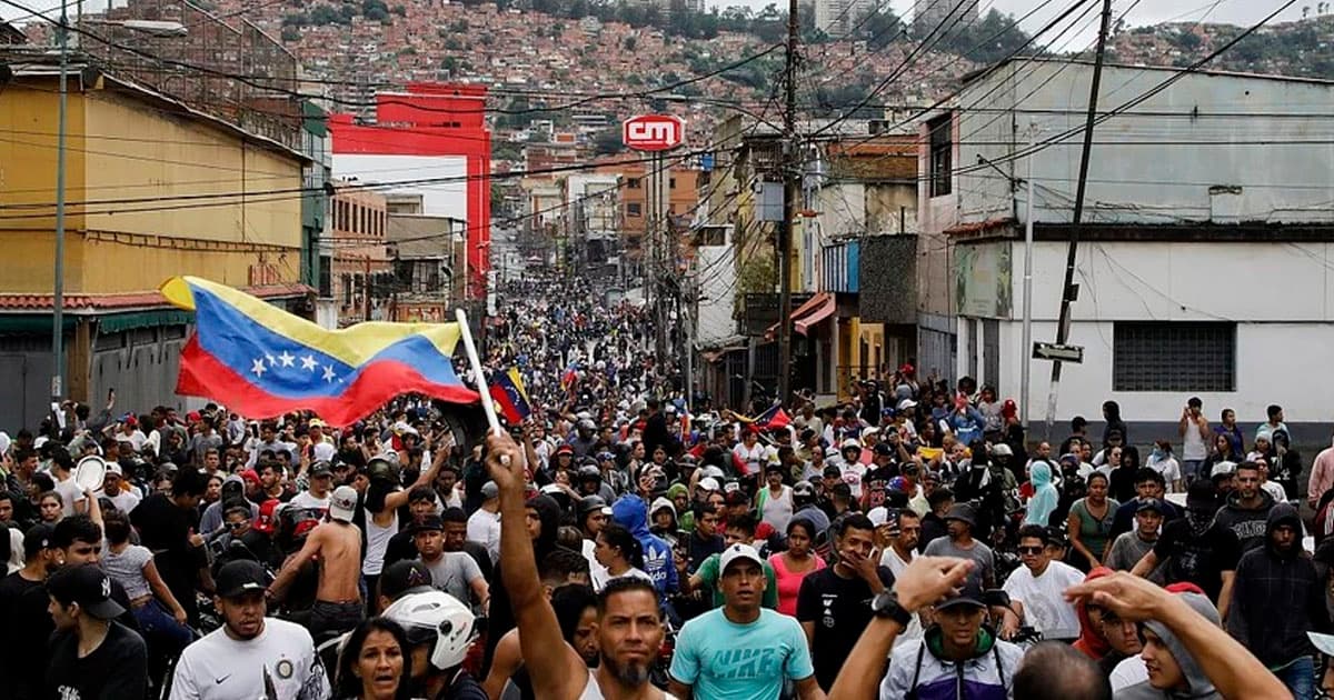 Qərb Venesuelanı itirmək istəmir – Maduro 11 ildən sonra yenə sınaqda – ANALİZ Qərb Venesuelanı itirmək istəmir – Maduro 11 ildən sonra yenə sınaqda – ANALİZ