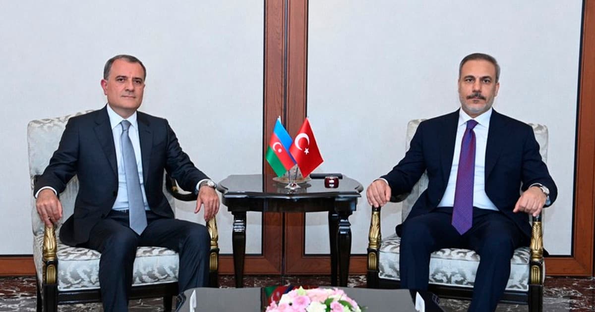 Ceyhun Bayramov: Azərbaycan-Türkiyə münasibətləri bölgəyə sülh, sabitlik, əmin-amanlıq gətirəcək Ceyhun Bayramov: Azərbaycan-Türkiyə münasibətləri bölgəyə sülh, sabitlik, əmin-amanlıq gətirəcək