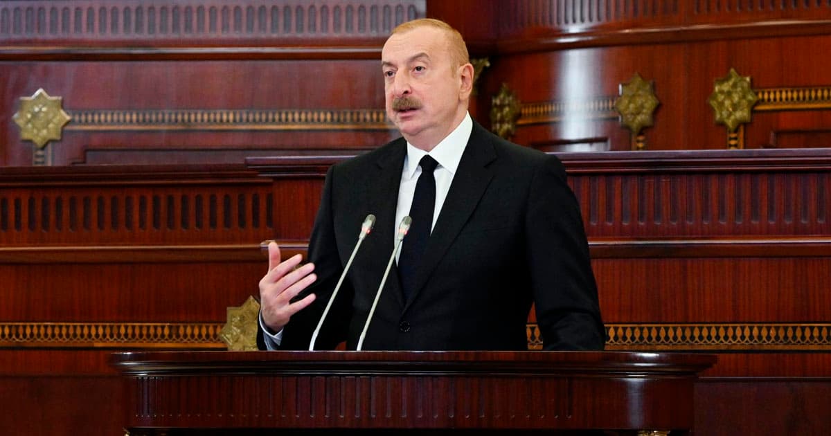 Prezident Milli Məclisdə çıxışında ölkə və xalq qarşısında duran əsas vəzifələri açıqladı – RƏY Prezident Milli Məclisdə çıxışında ölkə və xalq qarşısında duran əsas vəzifələri açıqladı – RƏY