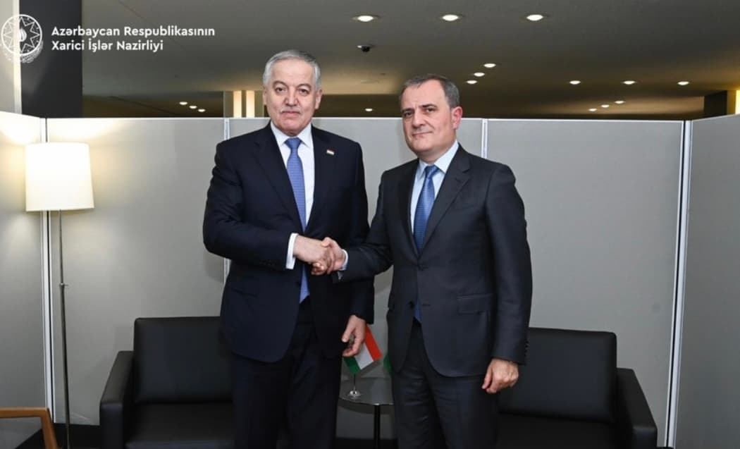 Bakı və Düşənbə arasında əməkdaşlıq müzakirə edilib Bakı və Düşənbə arasında əməkdaşlıq müzakirə edilib
