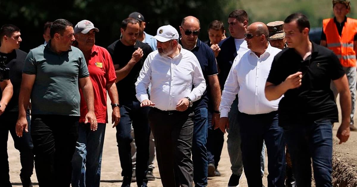 Ermənistanda hakim partiyanın deputatları güc strukturlarına qarşı – ŞƏRH Ermənistanda hakim partiyanın deputatları güc strukturlarına qarşı – ŞƏRH