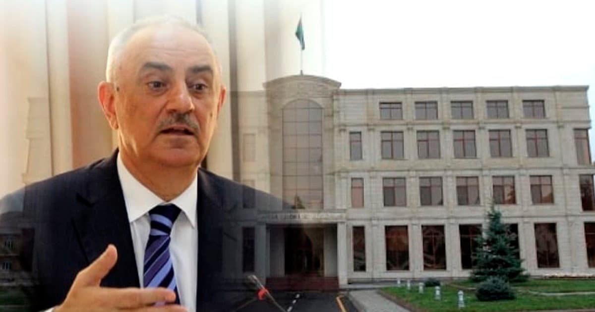 İcra başçısı müavinlərini və şöbə müdirlərini işdən azad etdi – VİDEO İcra başçısı müavinlərini və şöbə müdirlərini işdən azad etdi – VİDEO
