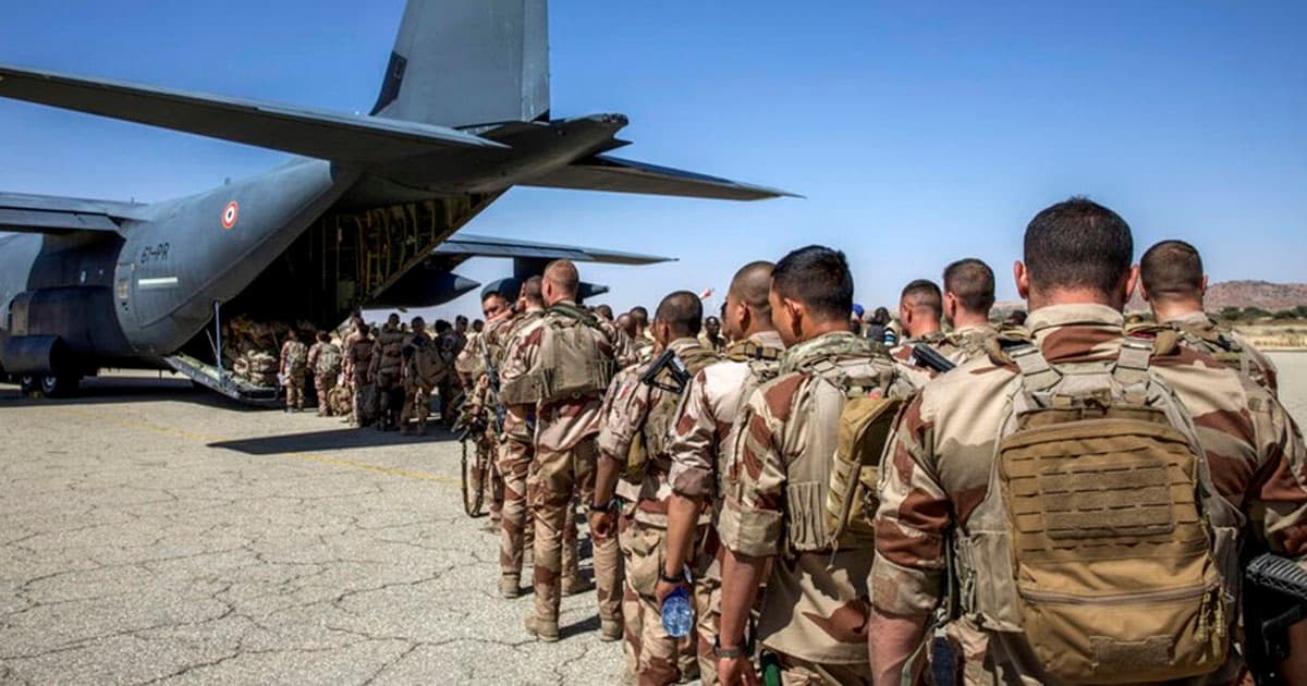 Afrikadan qovulan fransızlar – SSRİ-yə oxşamağa başlayan Fransa – TƏHLİL Afrikadan qovulan fransızlar – SSRİ-yə oxşamağa başlayan Fransa – TƏHLİL