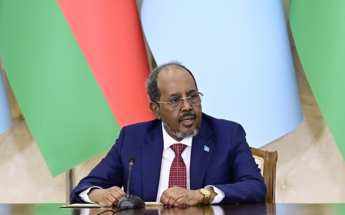 Somali Prezidentinin Azərbaycana səfəri başa çatdı Somali Prezidentinin Azərbaycana səfəri başa çatdı
