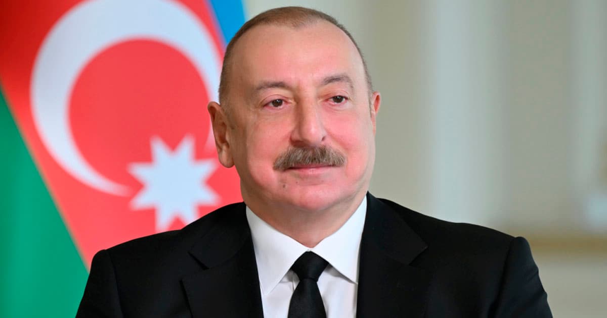 Prezident İlham Əliyev Azərbaycan xalqını təbrik edib Prezident İlham Əliyev Azərbaycan xalqını təbrik edib