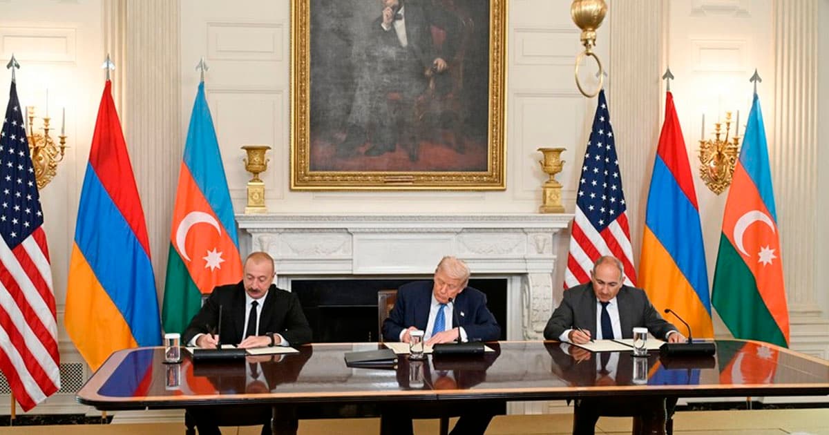 Vaşinqtondakı razılaşmalar Azərbaycana qarşı qərəzli bəyanatlar səsləndirənlərə növbəti zərbə idi – RƏY Vaşinqtondakı razılaşmalar Azərbaycana qarşı qərəzli bəyanatlar səsləndirənlərə növbəti zərbə idi – RƏY