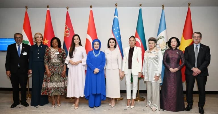 Mehriban Əliyeva xüsusi sessiyada iştirak etdi Mehriban Əliyeva xüsusi sessiyada iştirak etdi