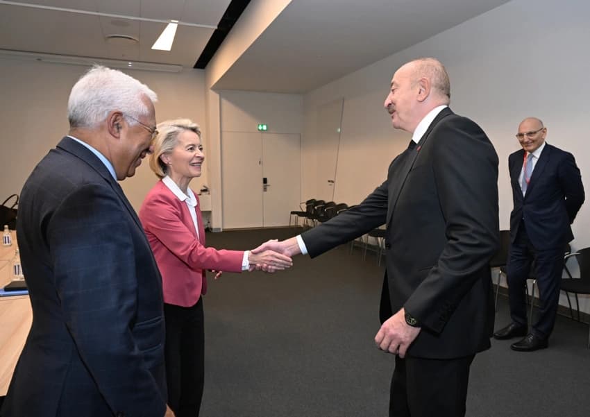 Azərbaycan Prezidenti Antonio Koşta və Ursula Fon der Lyayen ilə görüşüb Azərbaycan Prezidenti Antonio Koşta və Ursula Fon der Lyayen ilə görüşüb