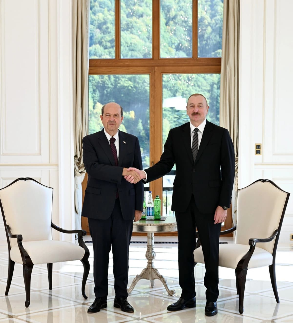 İlham Əliyev Qəbələdə Şimali Kiprin Prezidenti ilə görüşüb İlham Əliyev Qəbələdə Şimali Kiprin Prezidenti ilə görüşüb