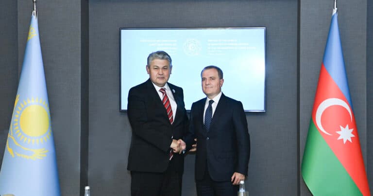 Ceyhun Bayramov Koşerbayevi qəbul etdi – Fotolar Ceyhun Bayramov Koşerbayevi qəbul etdi – Fotolar