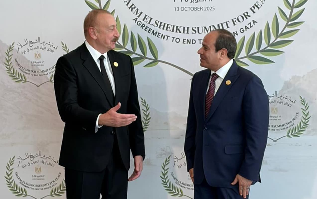 İlham Əliyev Yaxın Şərq Sülh Sammitində iştirak edir İlham Əliyev Yaxın Şərq Sülh Sammitində iştirak edir