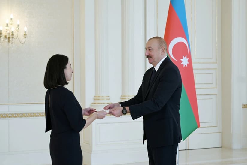 İlham Əliyev Fransanın yeni səfirini qəbul etdi İlham Əliyev Fransanın yeni səfirini qəbul etdi