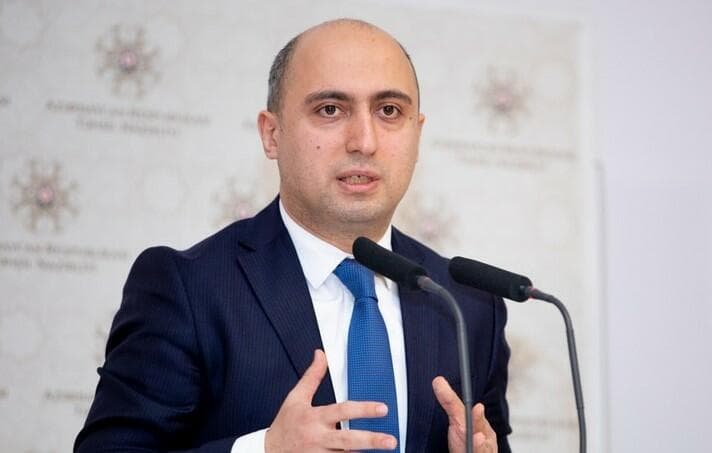 Emin Əmrullayevin Ramiz Mehdiyevə məxsus olduğu bildirilən “Şərq-Qərb” sevdası Emin Əmrullayevin Ramiz Mehdiyevə məxsus olduğu bildirilən “Şərq-Qərb” sevdası
