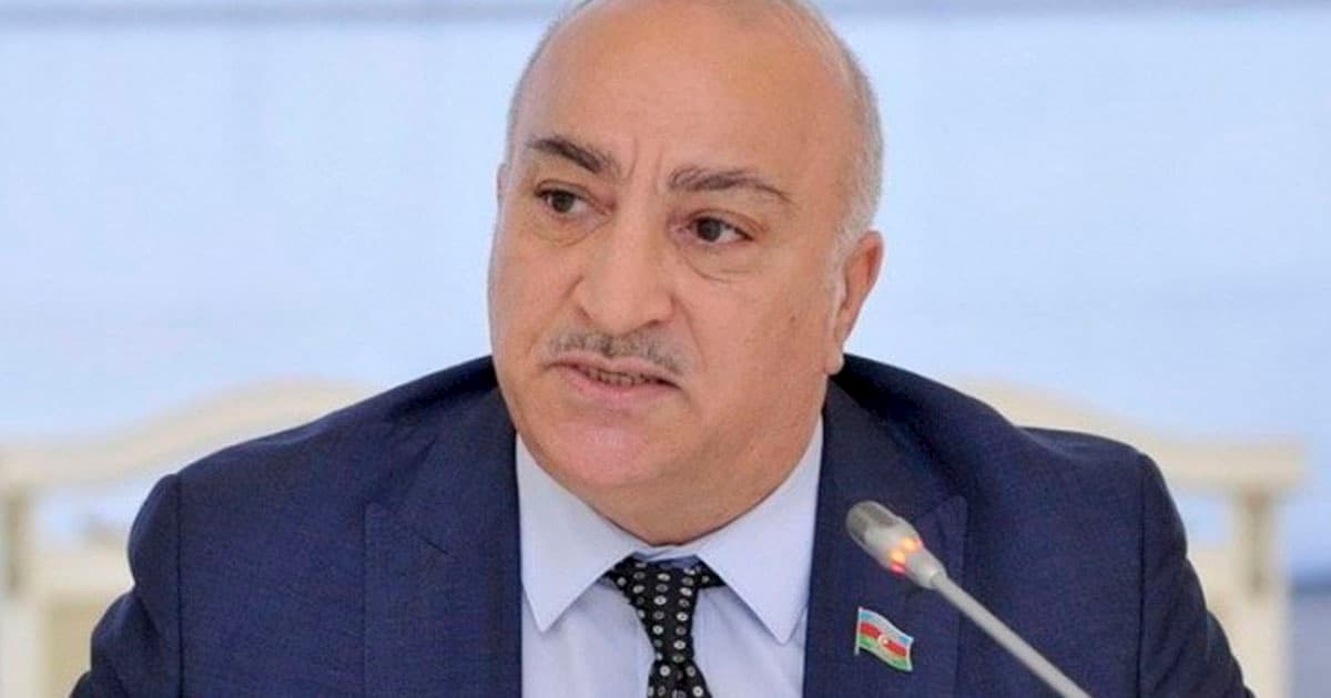 Tahir Kərimli: “Nazirlər, digər vəzifəli şəxslər Ramiz Mehdiyevi görəndə “farağat” komandasında dururdular” Tahir Kərimli: “Nazirlər, digər vəzifəli şəxslər Ramiz Mehdiyevi görəndə “farağat” komandasında dururdular”