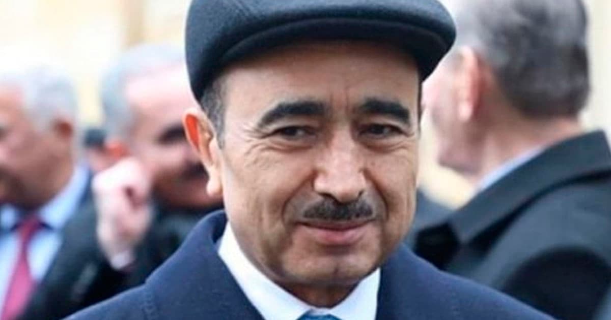 Əli Həsənovun Zoluşka hekayəsi Əli Həsənovun Zoluşka hekayəsi