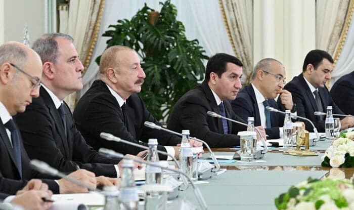 İlham Əliyev Astanada: mühüm iclas keçirildi – FOTOLAR İlham Əliyev Astanada: mühüm iclas keçirildi – FOTOLAR