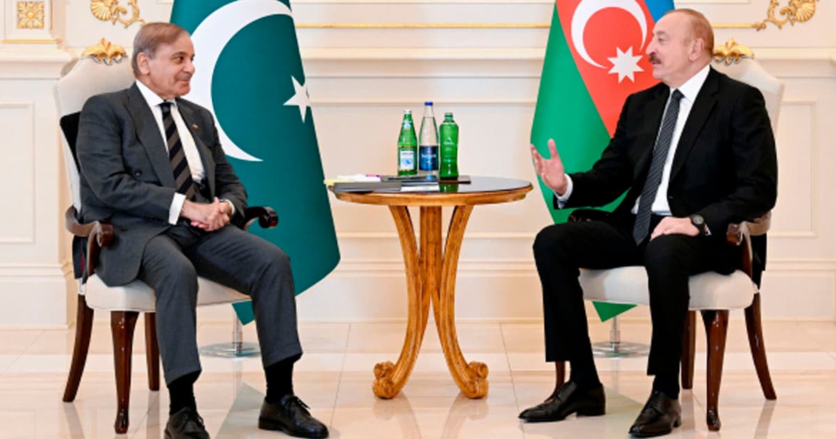 Prezident İlham Əliyevin Pakistanın Baş naziri ilə məhdud tərkibdə görüşü olub – FOTO Prezident İlham Əliyevin Pakistanın Baş naziri ilə məhdud tərkibdə görüşü olub – FOTO