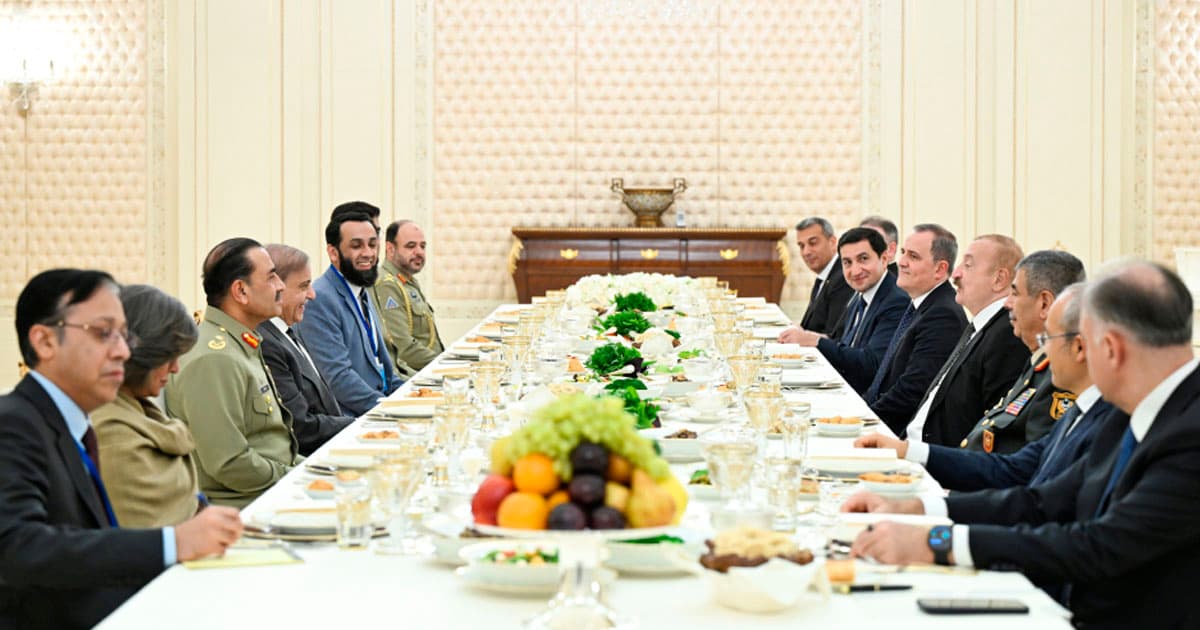 Prezident İlham Əliyev və Pakistanın Baş naziri birgə nahar ediblər – FOTO Prezident İlham Əliyev və Pakistanın Baş naziri birgə nahar ediblər – FOTO
